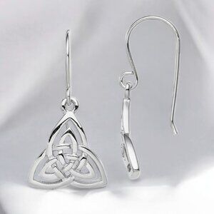 Celtic Knot Dangle Earrings in 925 Sterling Silver